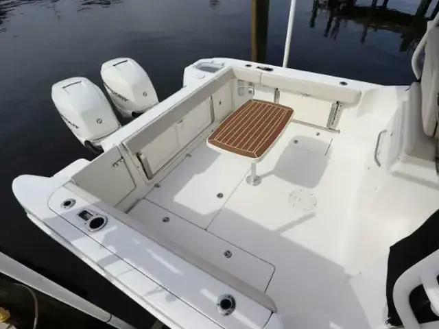 Boston Whaler 315 Conquest