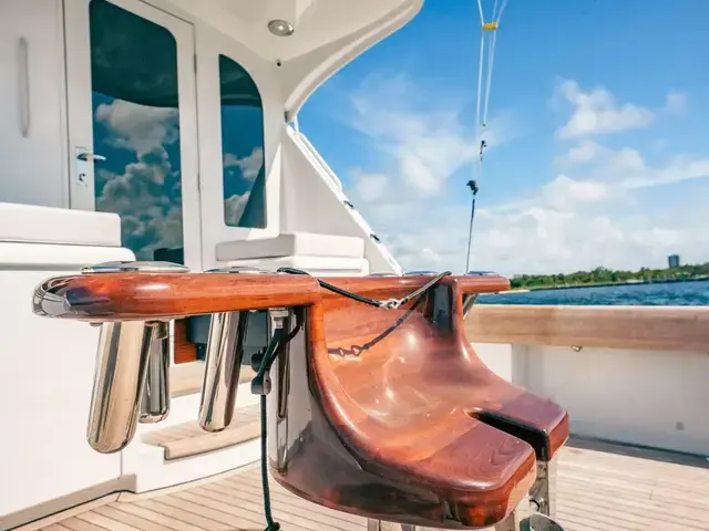 Hatteras 60 Convertible