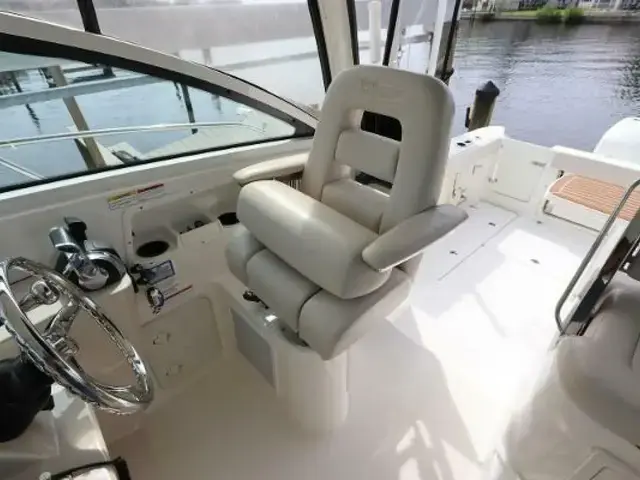 Boston Whaler 315 Conquest