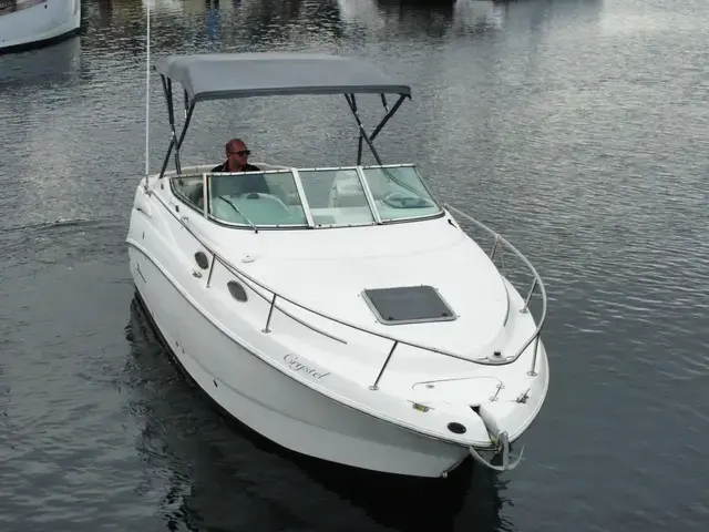 Chaparral 240 Signature