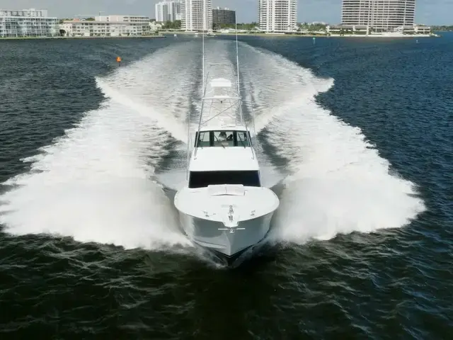 Hatteras 60 Convertible