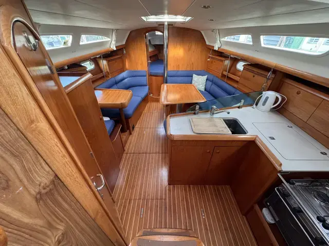 Jeanneau Sun Odyssey 37