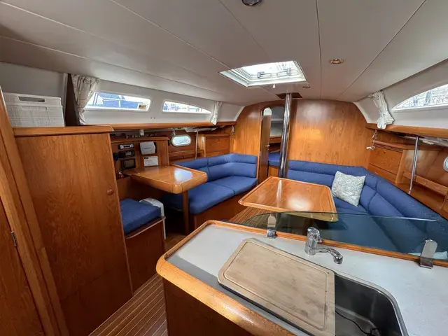 Jeanneau Sun Odyssey 37