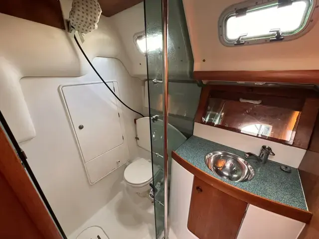 Jeanneau Sun Odyssey 37