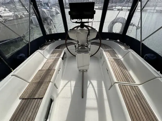 Jeanneau Sun Odyssey 37