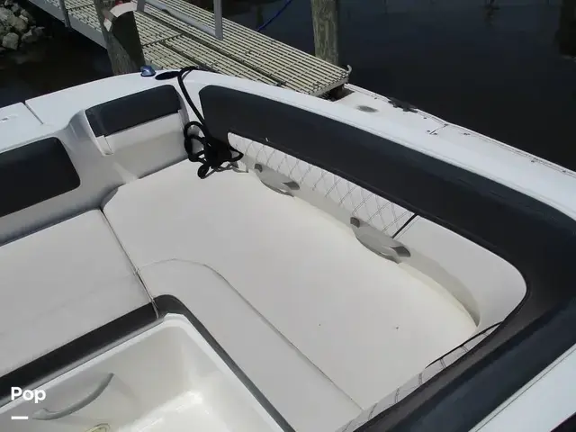 Bayliner Dx2200