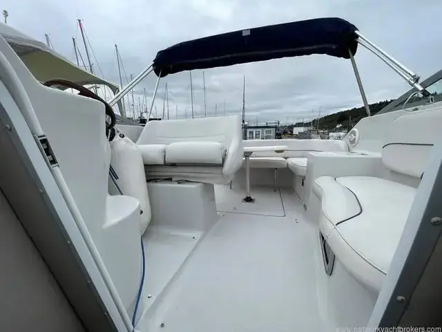 Crownline 242 Cr