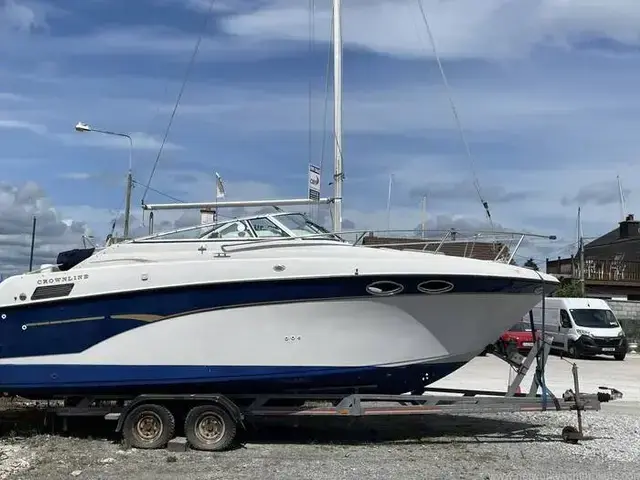 Crownline 242 Cr