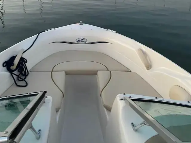 Sea Ray 180 Bow Rider