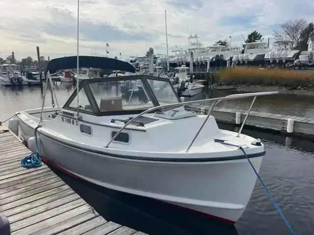 Tripp Angler 22