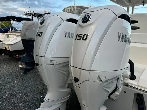 2024 Yamaha 240 center console