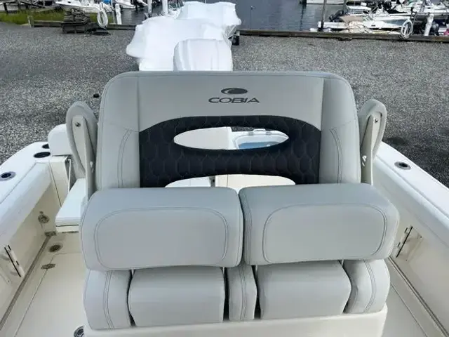 Cobia 240 Center Console