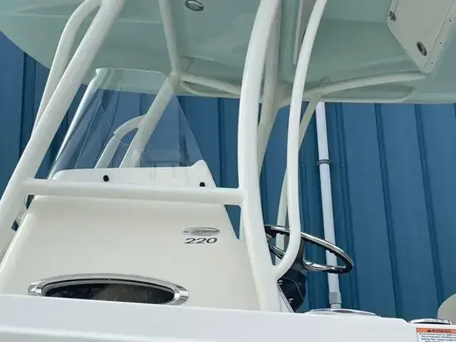 Cobia 220 Center Console