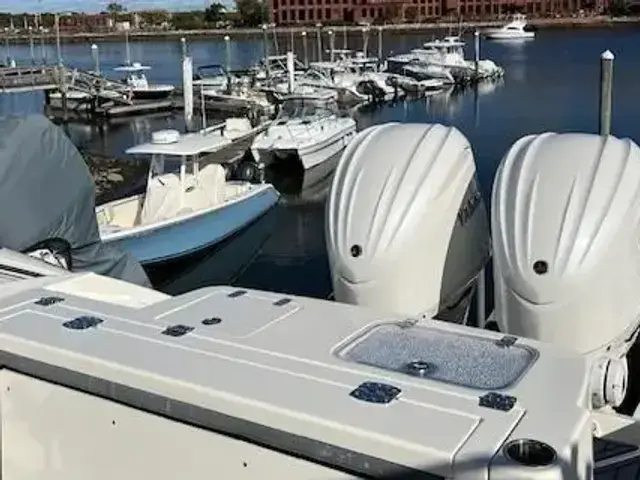 Cobia 285 Center Console