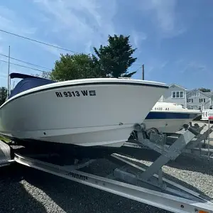 2010 Edgewater 205 CX