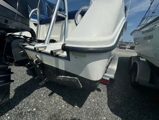 2010 Edgewater 205 cx