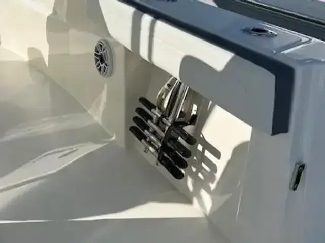 Cobia 285 Center Console