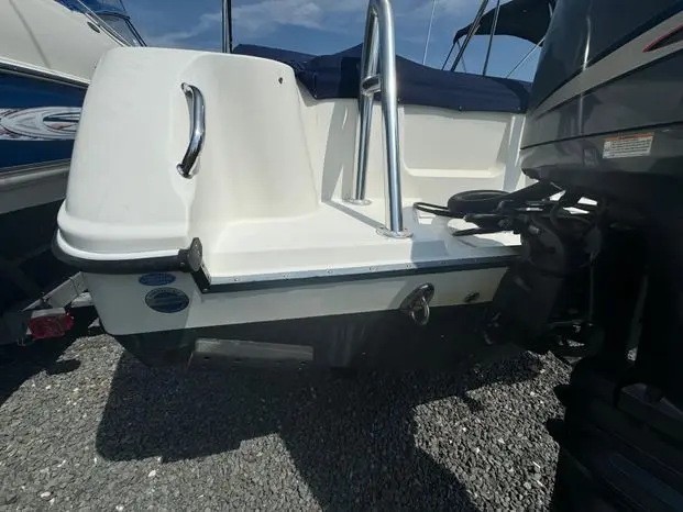 2010 Edgewater 205 cx