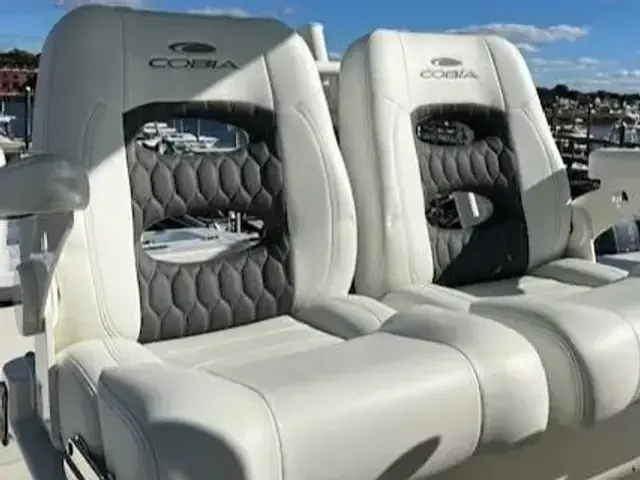 Cobia 285 Center Console