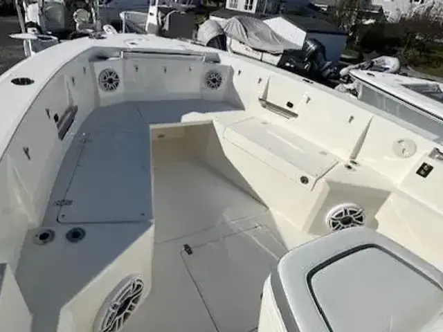 Cobia 285 Center Console