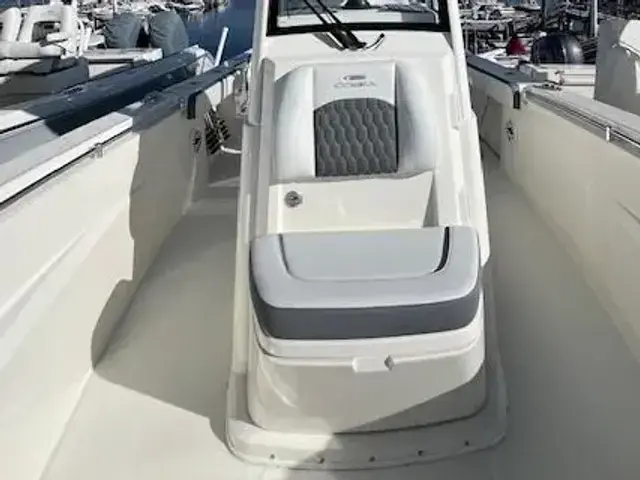 Cobia 285 Center Console