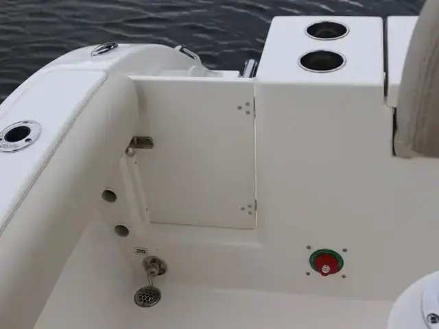 Cobia 220 Center Console