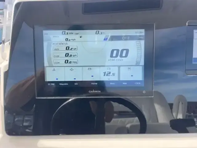 Cobia 220 Center Console