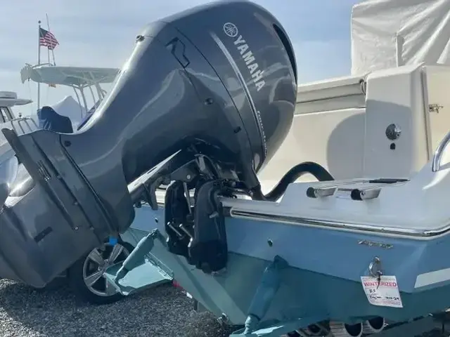 Cobia 220 Center Console