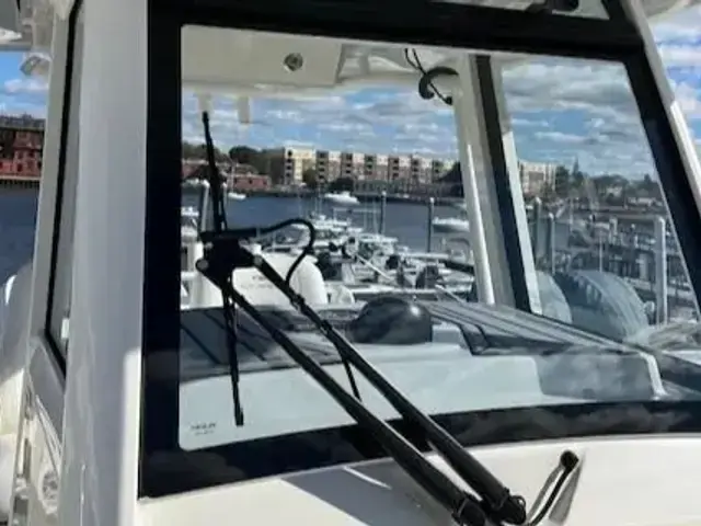 Cobia 265 Center Console Open