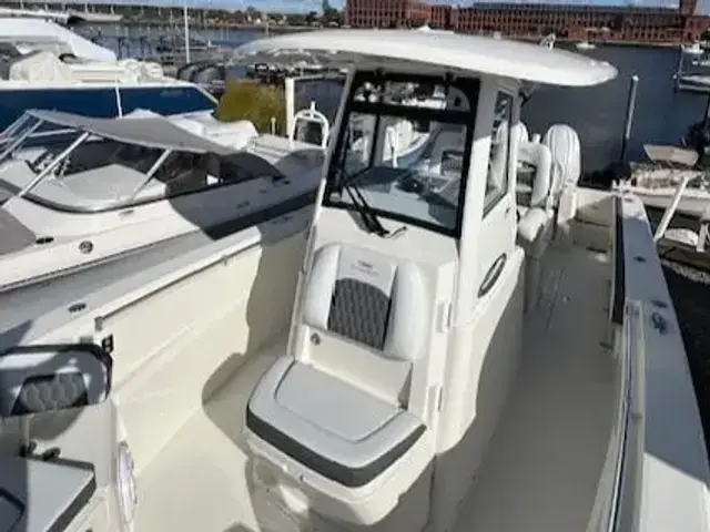 Cobia 265 Center Console Open