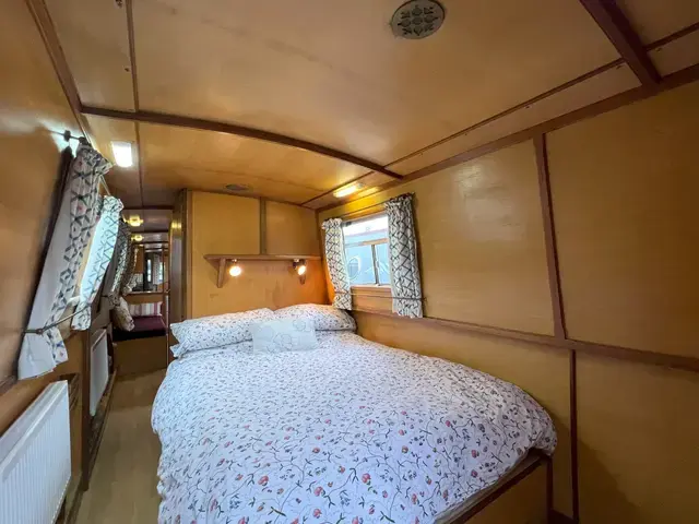 Clifton Cruisers 56' Narrowboat