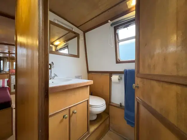 Clifton Cruisers 56' Narrowboat