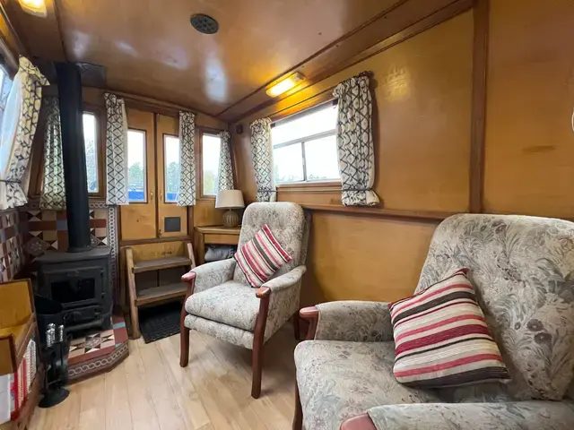 Clifton Cruisers 56' Narrowboat