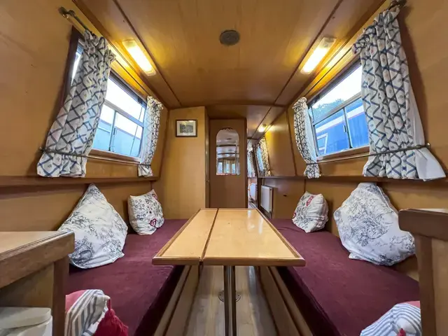 Clifton Cruisers 56' Narrowboat