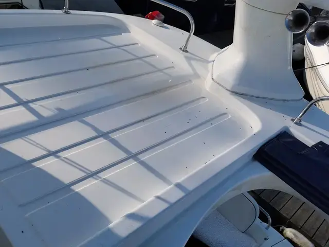 Sealine F33 Flybridge