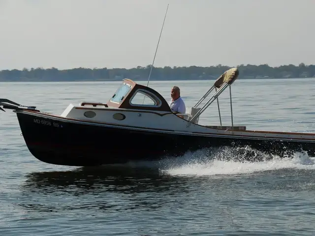 Matthews Bay Cruiser 22