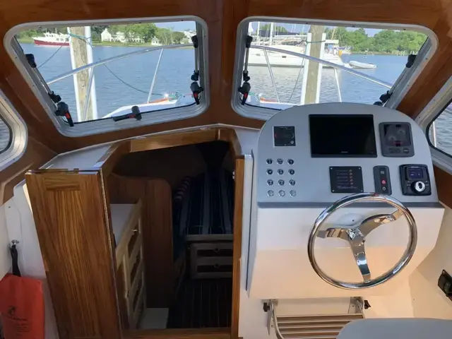 Matthews Bay Explorer 26