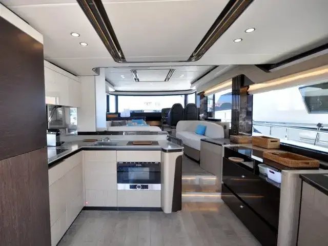 Absolute Navetta 52