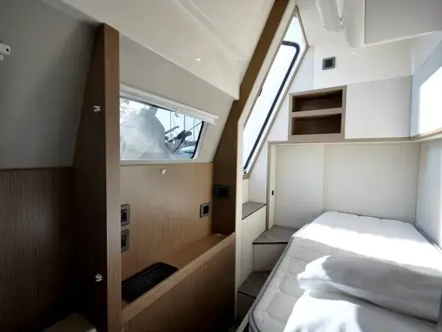 Absolute Navetta 52