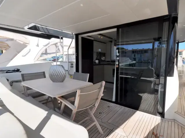 Absolute Navetta 52