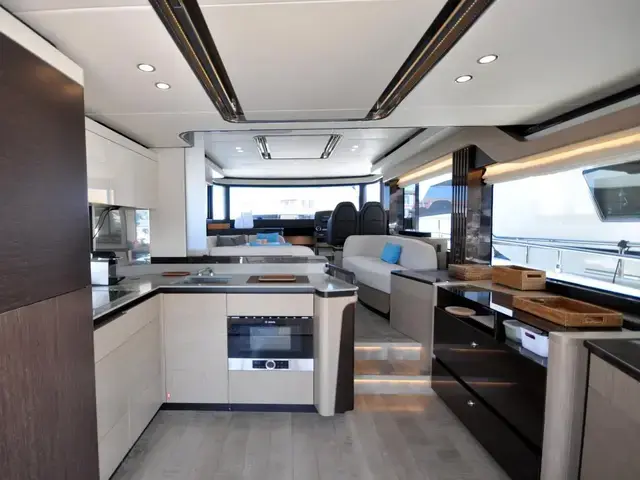 Absolute Navetta 52