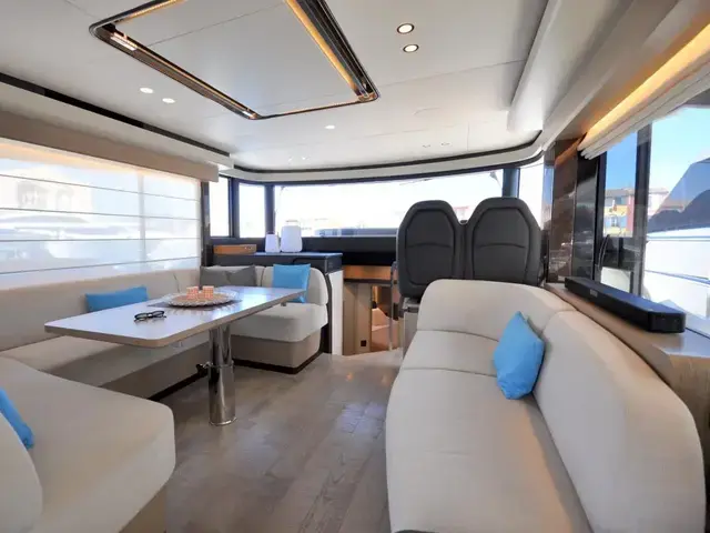 Absolute Navetta 52