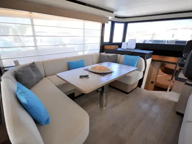 Absolute Navetta 52