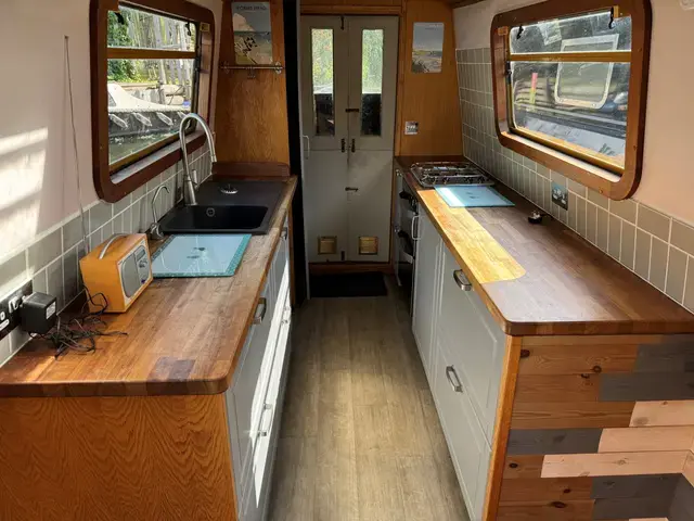 Norton Canes Narrowboat