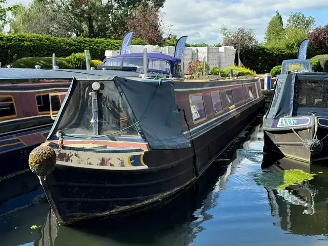 Norton Canes Narrowboat