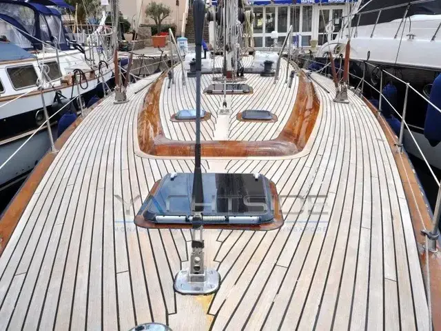 Custom Phenix CRUISING YACHT