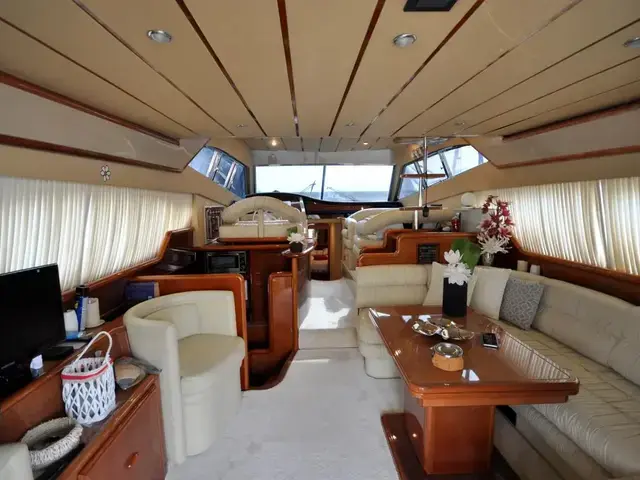 Ferretti Yachts 53