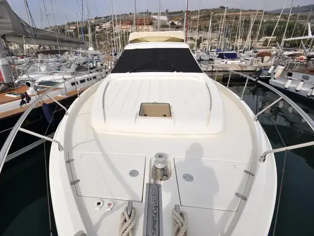 Ferretti Yachts 53