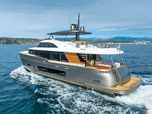 Azimut Magellano 25