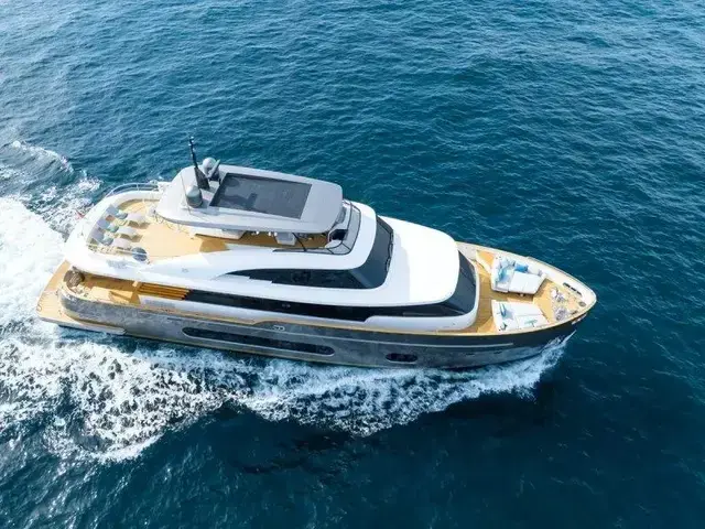 Azimut Magellano 25